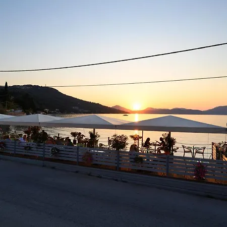 Отель Golden Sunset 3*