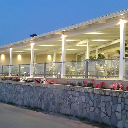 金色夕阳酒店 酒店 布卡里