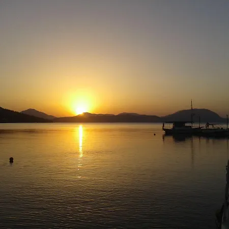 金色夕阳酒店 布卡里